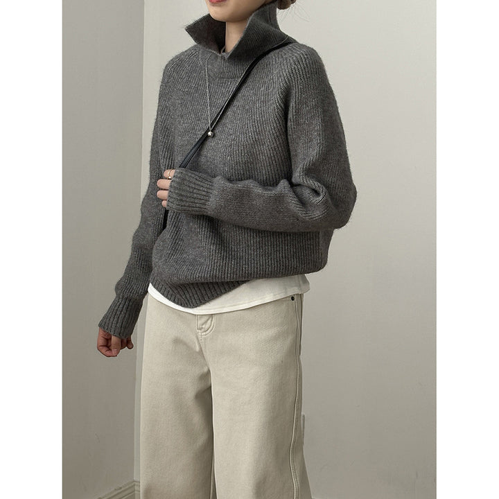 Dame sweater med polokrave og afslappet snit i blødt materiale Stilla