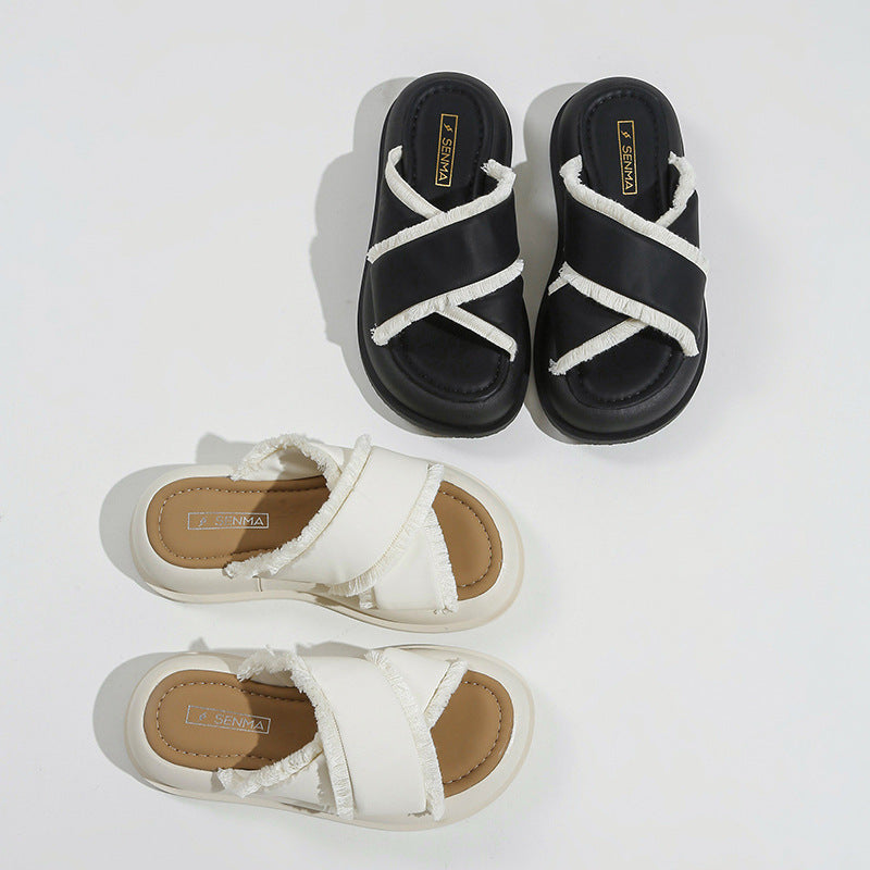 Dame mode slippers med frynsede detaljer og behageligt fodseng Stilla