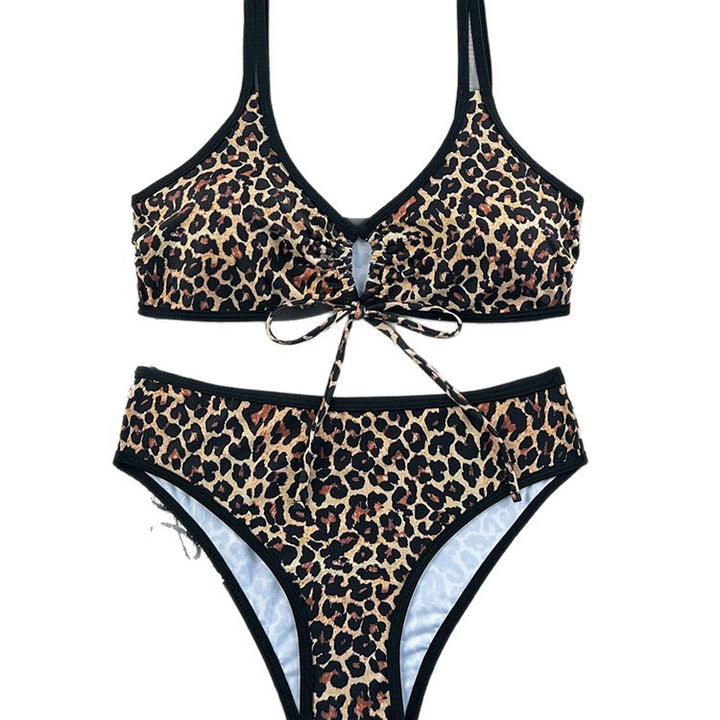 Dame trekantet bikini med moderigtig bindebånd og animalistisk frynsedetalje Skovae
