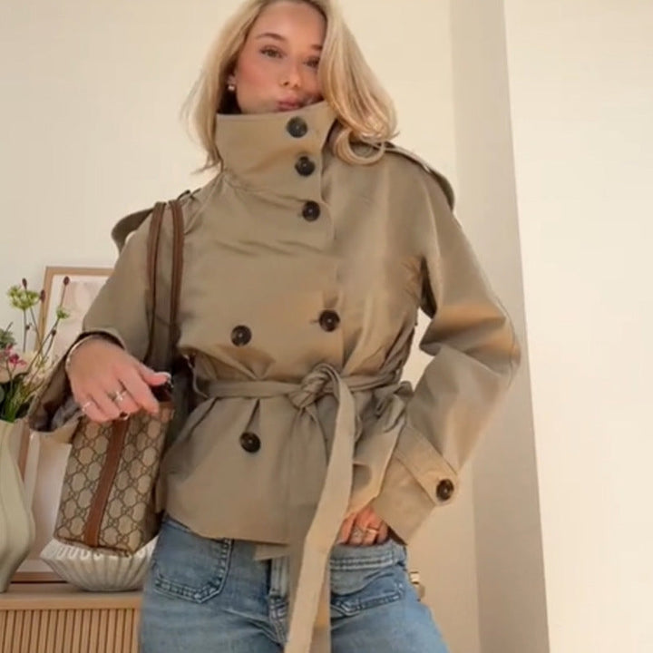 Damer Moderne Trench Coat med Skræddersyet Design og Praktiske Lommer Stilla