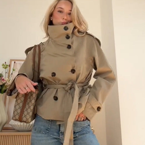 Damer Moderne Trench Coat med Skræddersyet Design og Praktiske Lommer Stilla