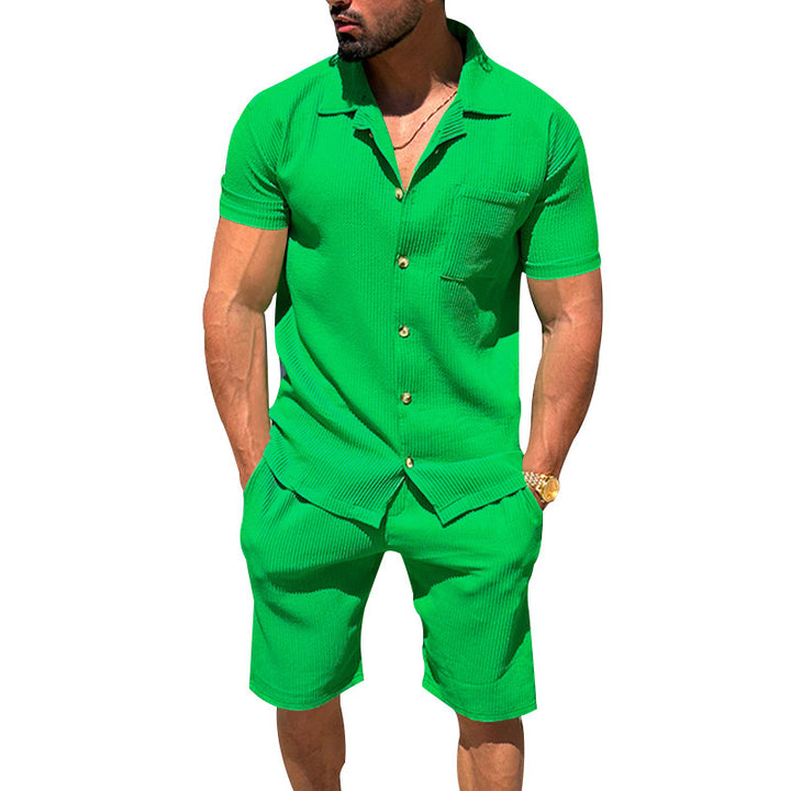 Herre casual to-delt fritids sæt lavet af ribbet jersey med skjortekrave, knaplukning og shorts Skovae