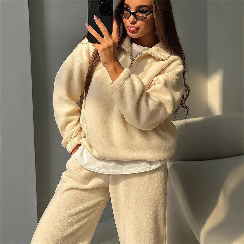 Kvinders oversized fleece jumpsuit med høj krave og lynlås Skovae