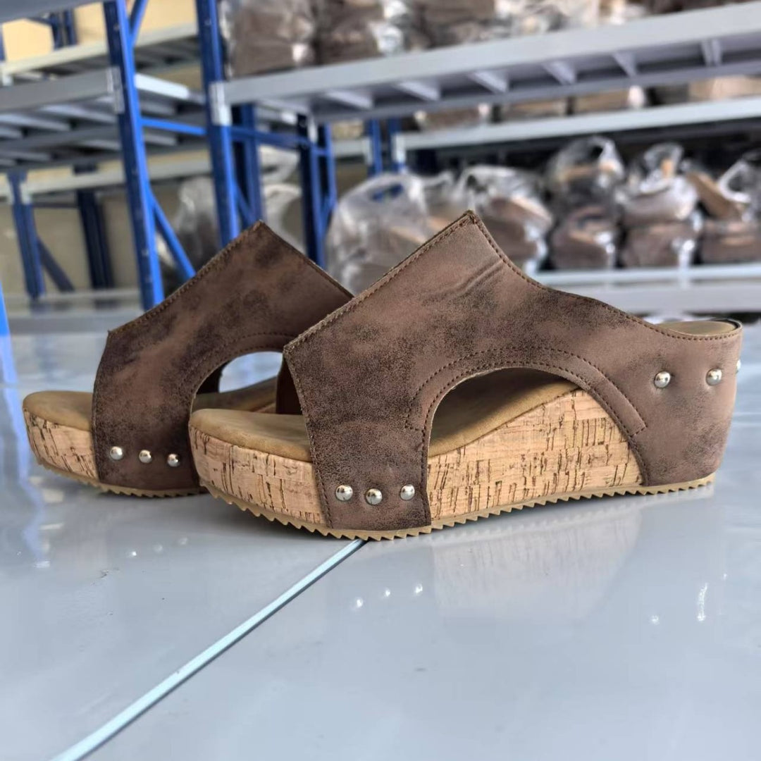 Dame Clogs med stilfuld korkhæl og moderne design Stilla