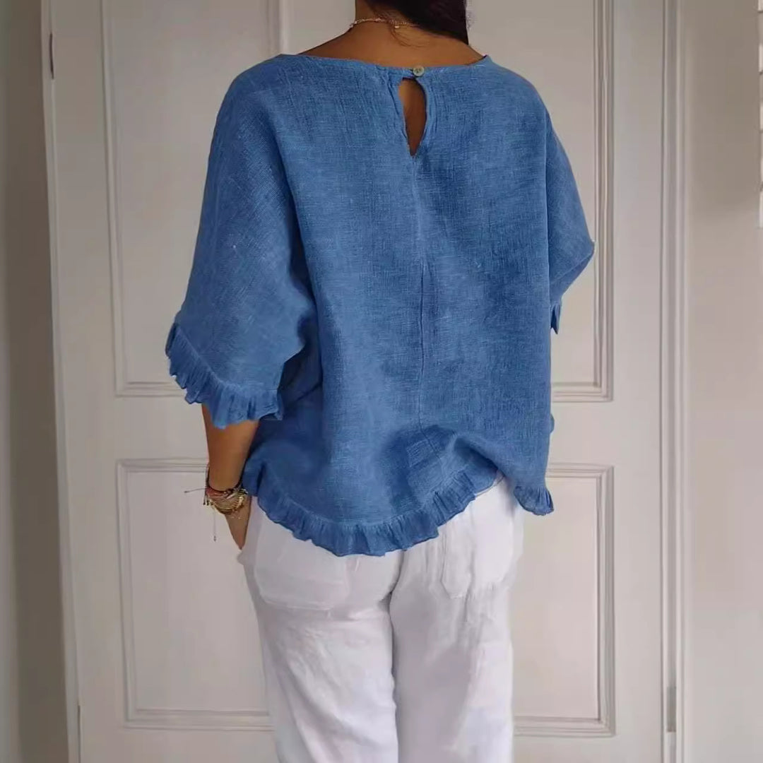 Dame afslappet bluse med flæse detaljer Stilla