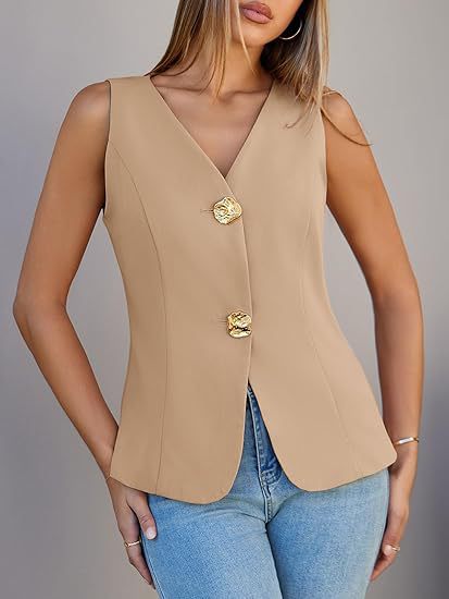 Damer Elegant vest med V-hals og gyldne knapper Stilla