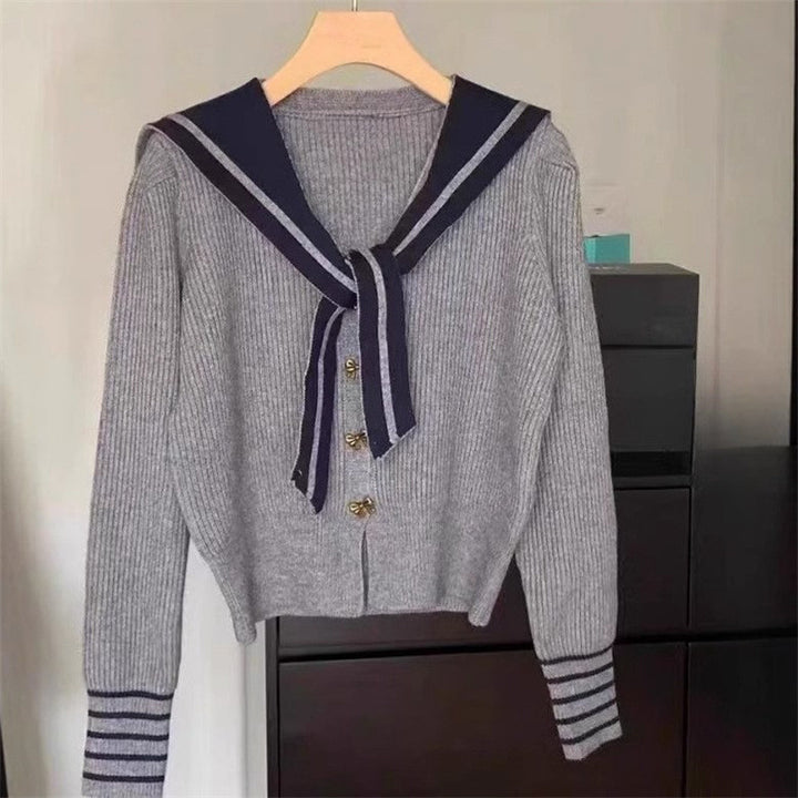 Damer cardigan med maritim krave og knapdetaljer Stilla