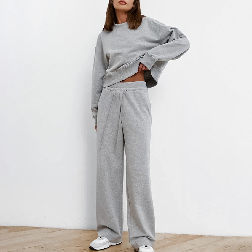 Dame afslappet sæt bestående af cropped sweatshirt og løse joggebukser Stilla