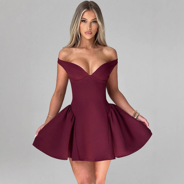 Dame mini-kjole med off-shoulder-design og elegant tørklæde Stilla