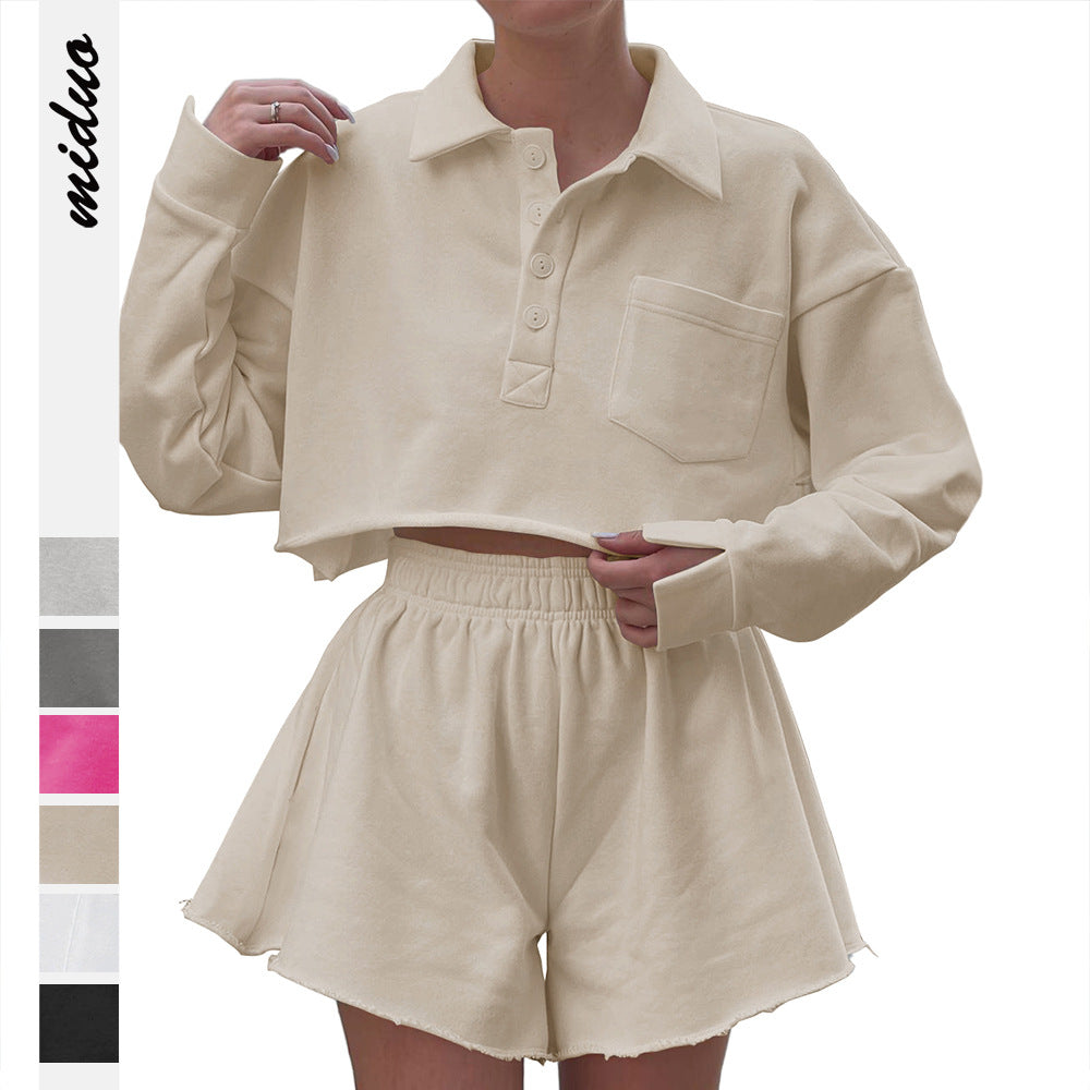 Dame cropped Poloshirt og shorts sæt med afslappet snit og praktiske lommer Stilla