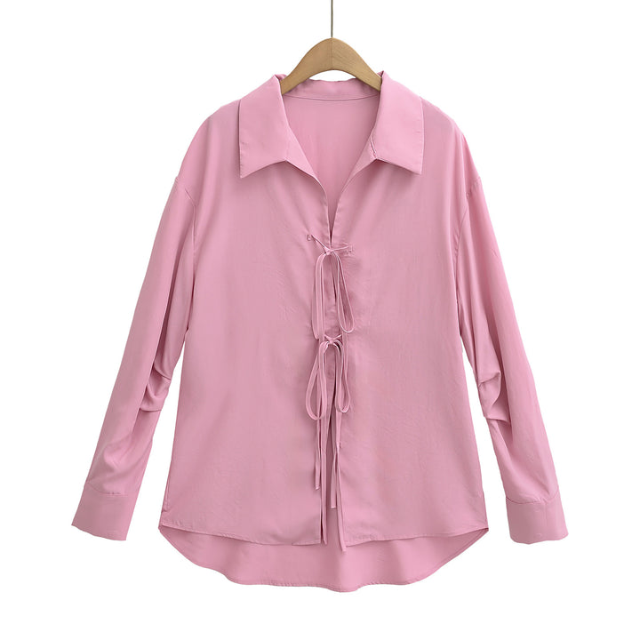 Damebluse med elegant snøring og løs pasform Stilla