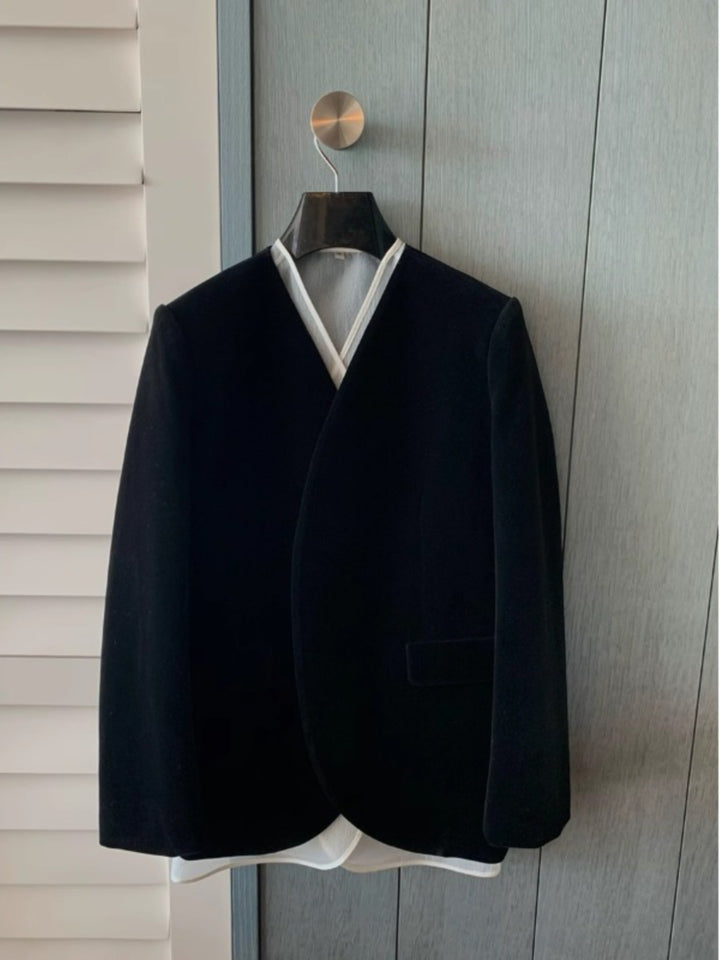 Dame Elegant skåret uldblazer med unikt omslag design Stilla