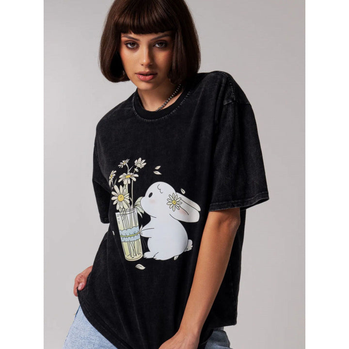 Dame T-shirt med afslappet kunstmotiv og behagelig pasform Stilla