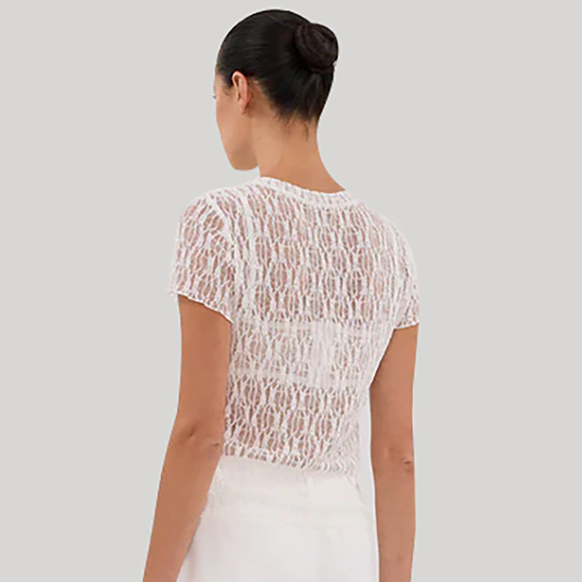 Dame spids top med fine netdetaljer og elegant pasform Stilla