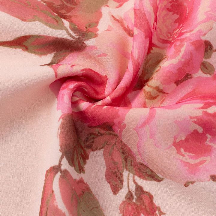 Dame asymmetrisk MAXIKJOLE med blomsterprint og elegant chiffonmateriale Stilla