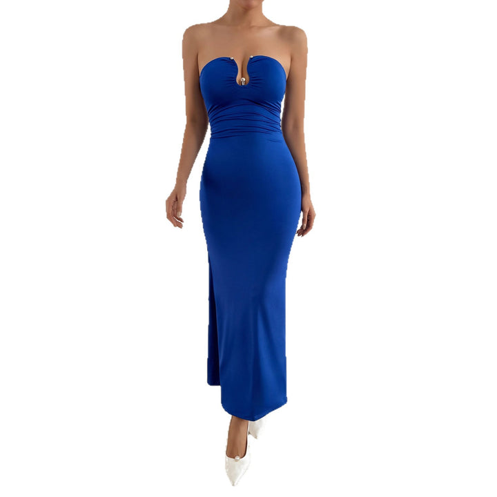 Dame Elegant strapless maxikjole med raffineret nøgleudskæring og figurformende snit Skovae