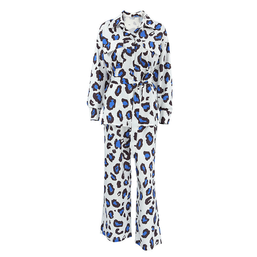 Dame Satin-Pyjama-Sæt med dyreprint og elegant knaplukning Stilla