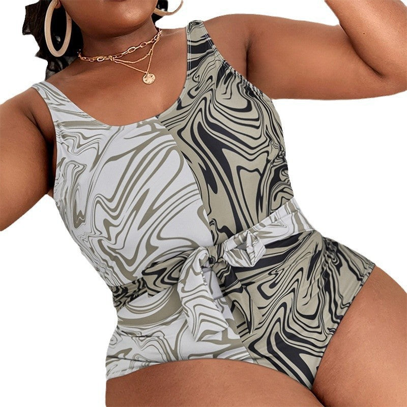 Dame one-piece badeanstøj med moderne indpakningsdesign Skovae