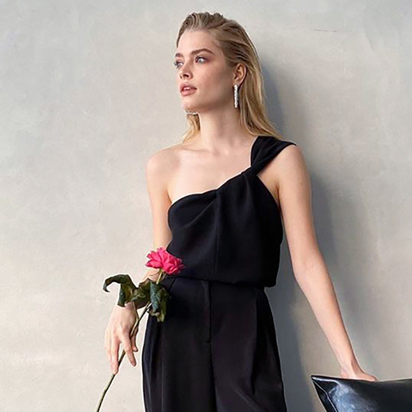 Dame top med off-shoulder design og elegant drapering Stilla
