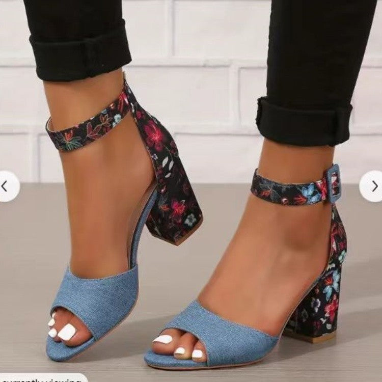 Dame sandaler med blokhæl og floralt design Stilla