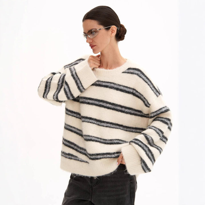 Kvinders oversized stribet sweater lavet af blødt materiale Stilla
