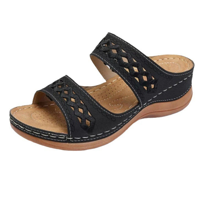 Dame komfortable sandaler med perforerede remme og anatomisk fodseng Stilla