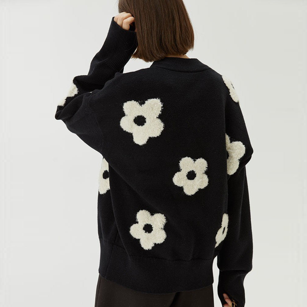 Dame cardigan med blomsterapplikationer og knaplukning Stilla