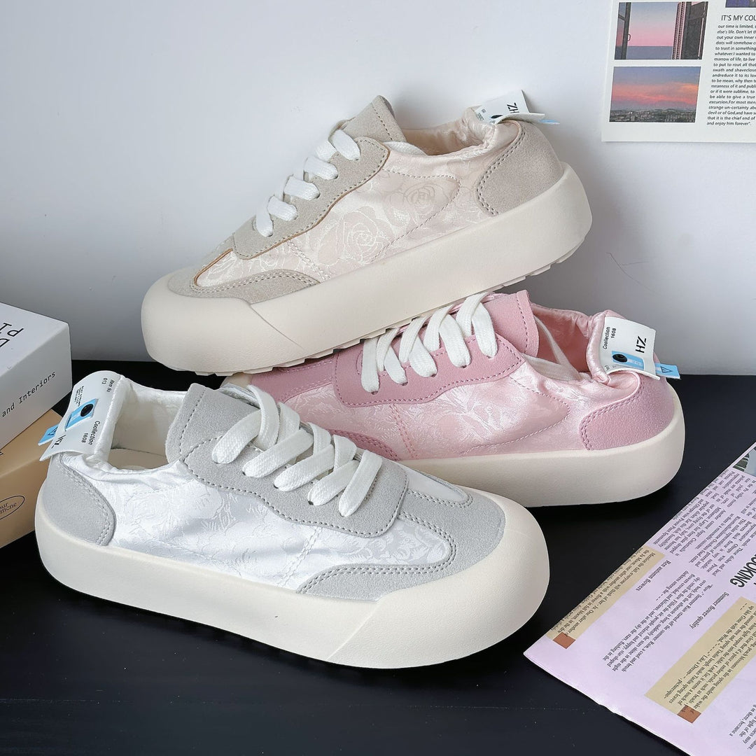 Dame Sporty Sneakers med innovativ materialkombination og tyk profilsål Stilla