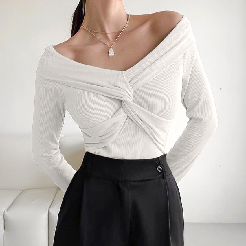 Dame bodysuit med stilfuldt omslag design og dyb V-udskæring Stilla