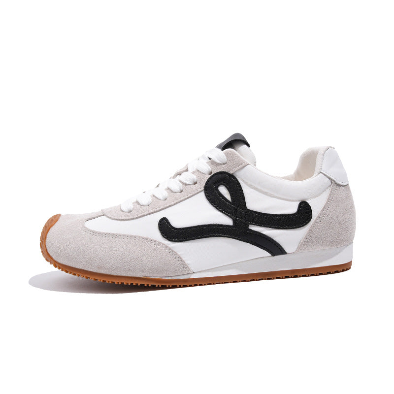 Dame Komfortable Sneakers i moderne, sporty design med stabil sål og åndbare egenskaber Stilla
