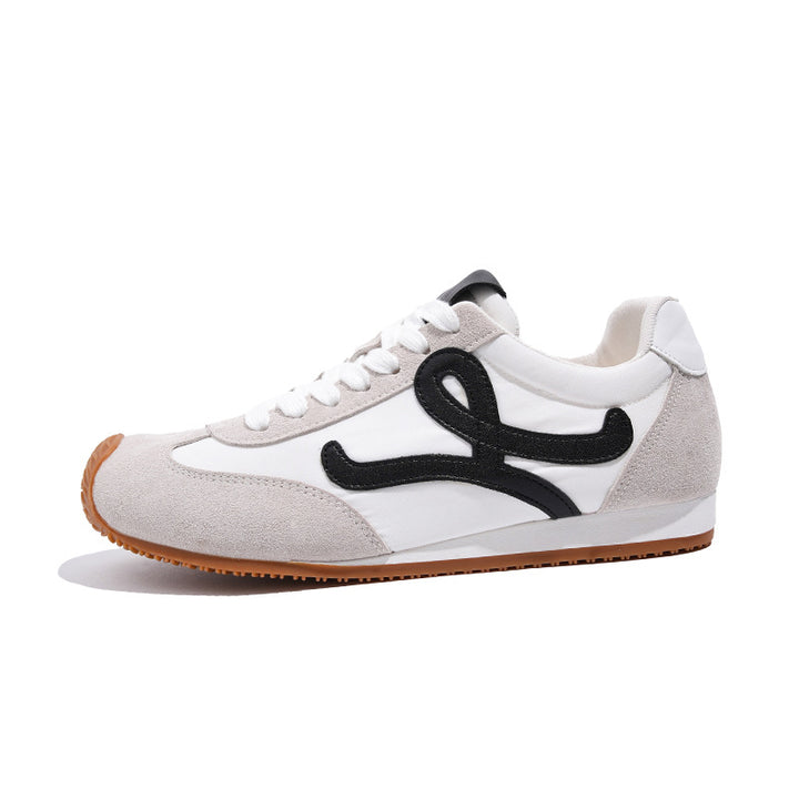Dame Komfortable Sneakers i moderne, sporty design med stabil sål og åndbare egenskaber Stilla