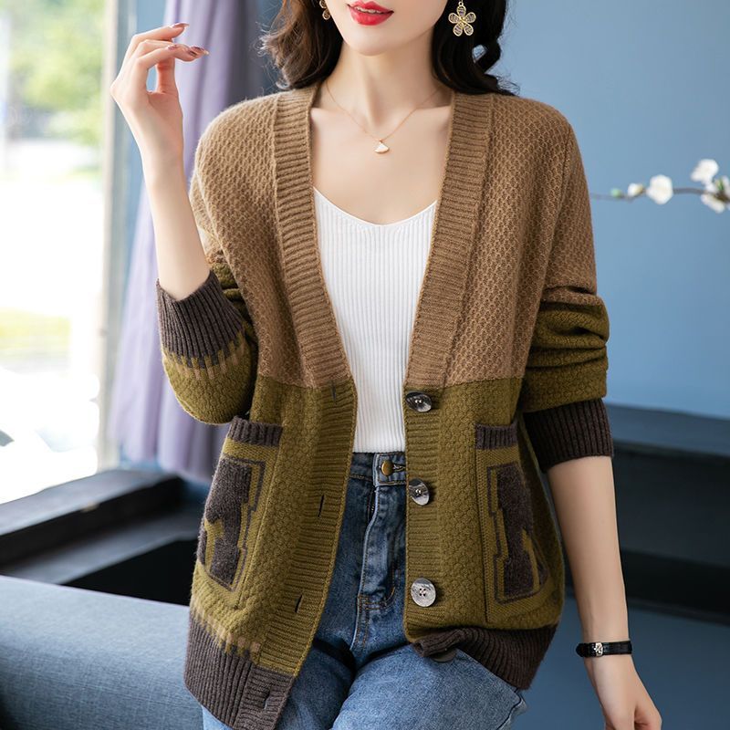 Damer casual cardigan med moderne kabelmønstre og praktiske lommer Stilla