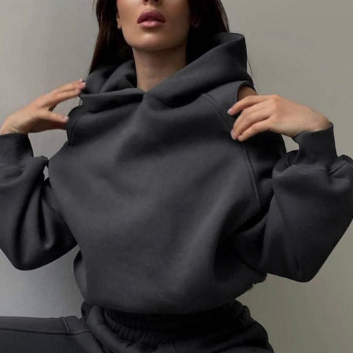 Kvinders sporty sweat sæt med dyb udskæring og side raglanærmer Stilla