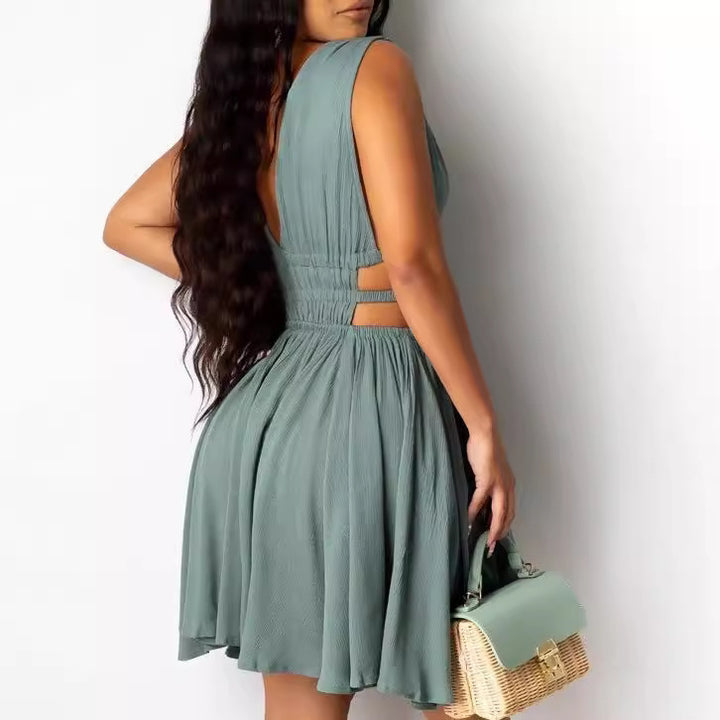 Dame minikjole med v-formet udsnit og side cut-outs Stilla