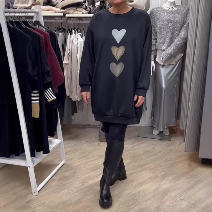 Dame hoodie skjorte med hjerte motiver og løs pasform Stilla