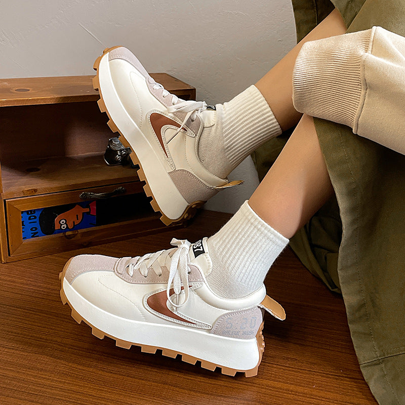 Dame Sporty Sneakers med innovativ støddæmpningsteknologi og robust såleprofil Stilla