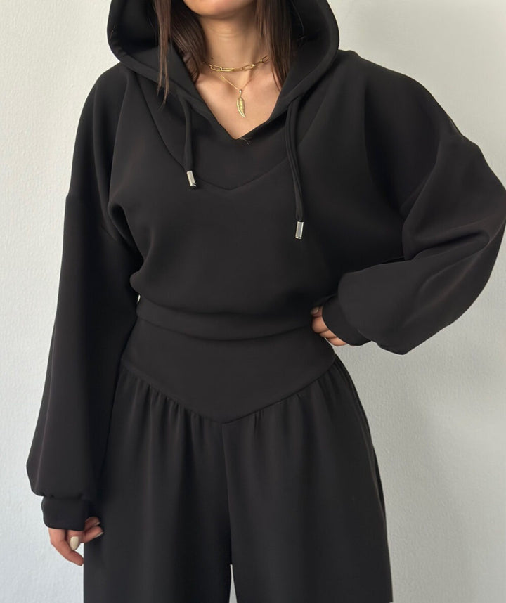 Kvinders afslappede sports loungewear sæt med cropped hoodie og brede bukser