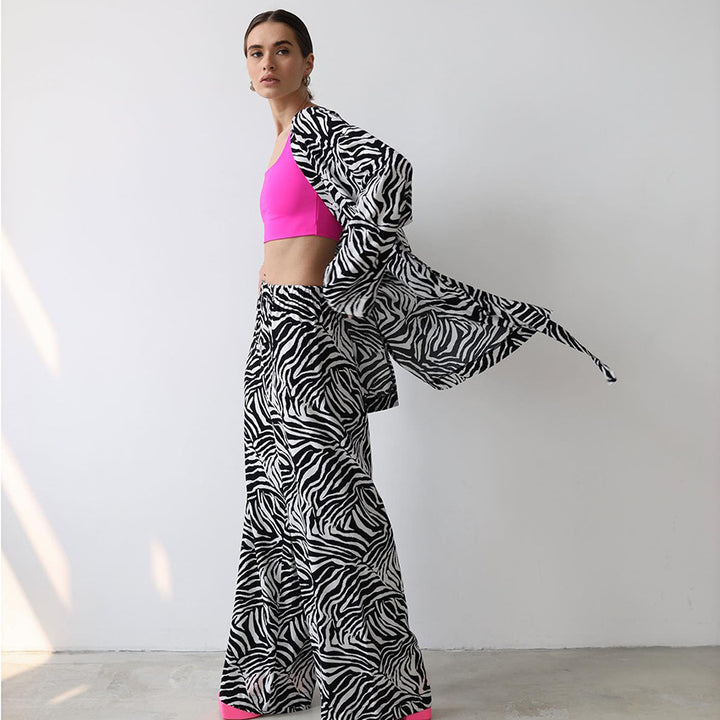 Dame elegant ensemble med zebra-print og talje-knude Stilla