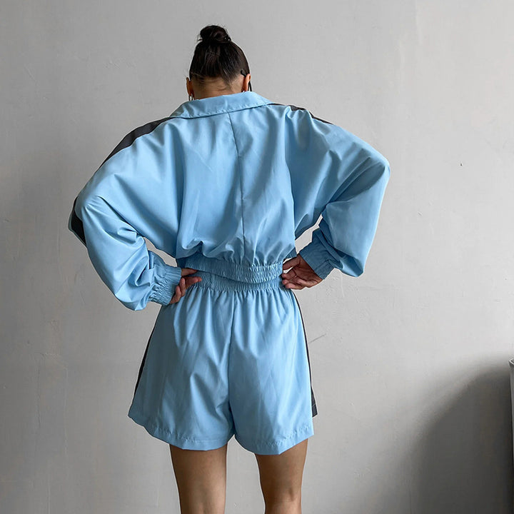 Kvindernes sporty jumpsuit med højt krave og elastisk talje Skovae