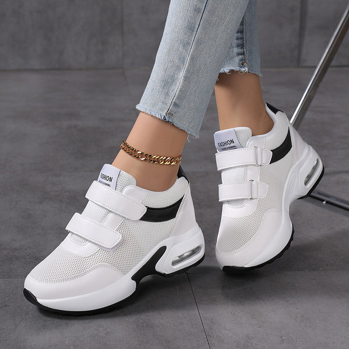Dame nan sporty plateau sneakers med velcro og synlig luftpolstersål lavet af åndbart mesh Skovae