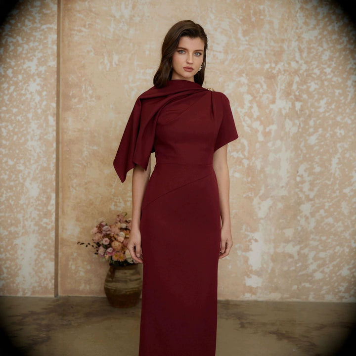 Dame Elegant aften kjole med off-shoulder design og raffinerede draperinger Skovae