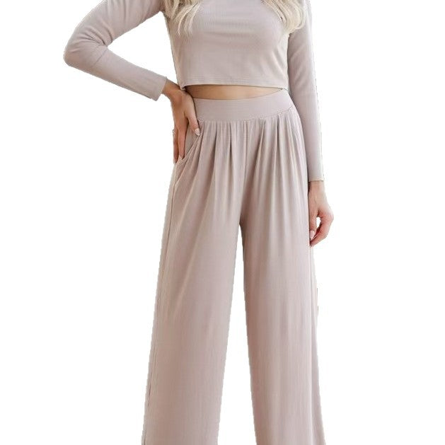 Dame loungewear-sæt med cropped top og løse bukser Stilla