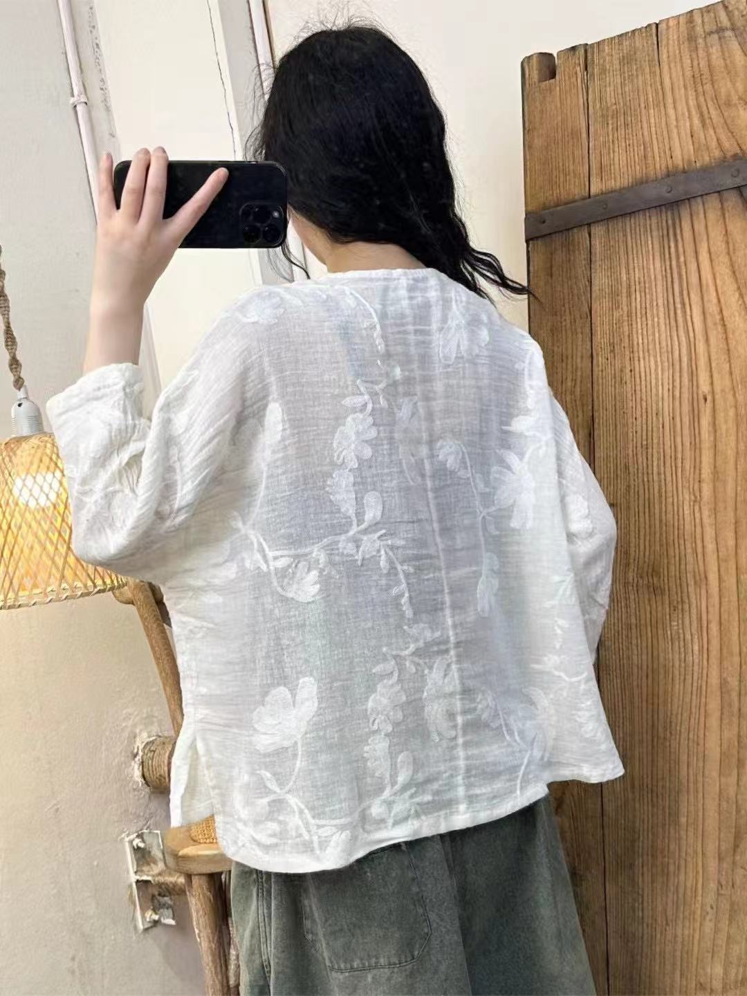 Femme Broderet Let Bluse Stilla
