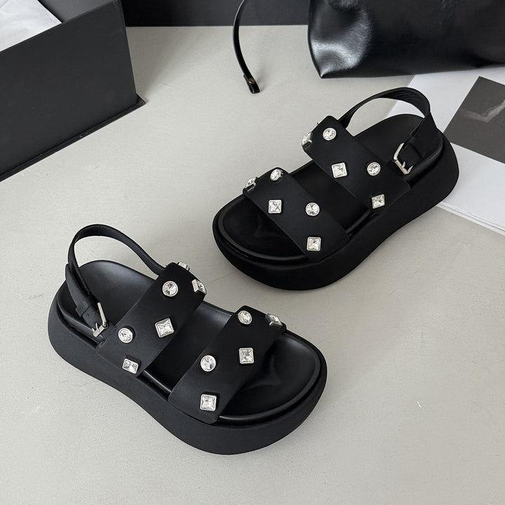Femme stilfuldt udsmykkede skridsikre sandaler Stilla