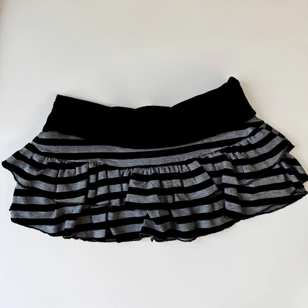 Dame flæse shorts med stribet design og elastisk kant Skovae