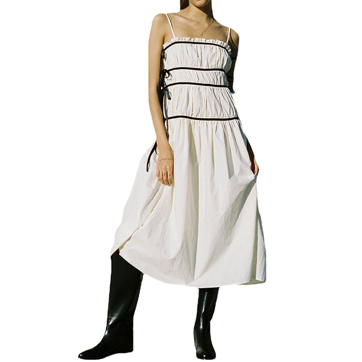 Dame maxi kjole med legende ruffle design og justerbare stropper Skovae