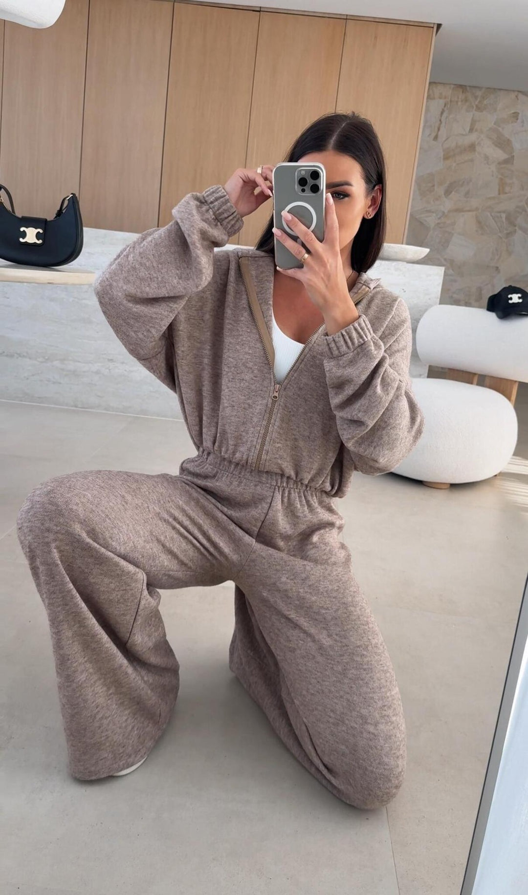 Kvinders loungewear-dragt med løstsiddende pasform og moderne hættebluse Skovae