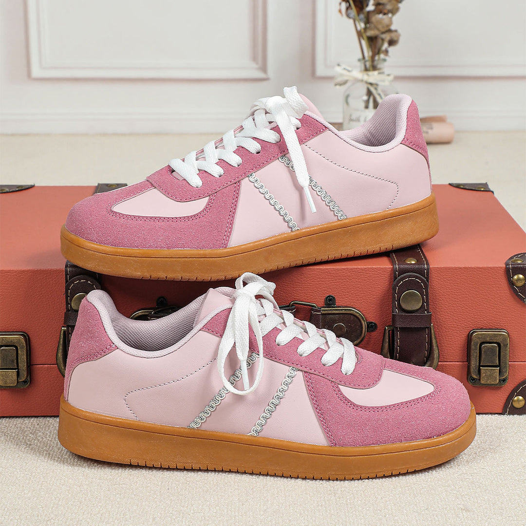 Dame komfortable livsstil sneakers med detaljeret overfladestruktur Stilla