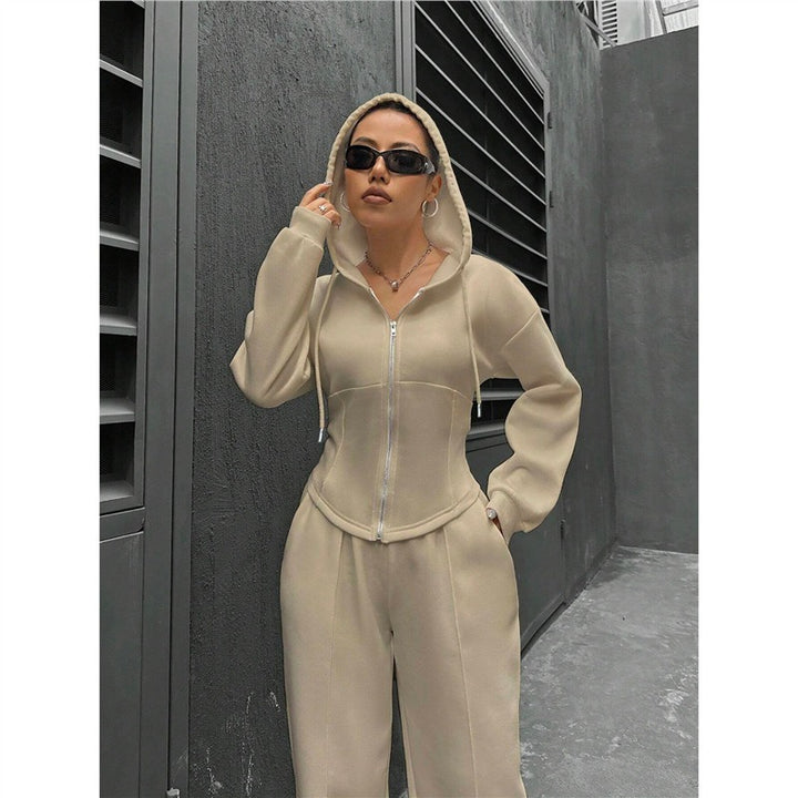 Kvindernes figurformende hoodie sæt med subtile lynlåsdetailler Stilla