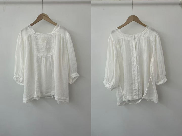 Femme Let Broderet Bluse Stilla